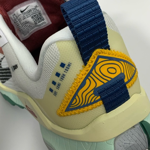 Nike Women's Snikers Sz 7.5 React Wildhorse Trail Hiking Running Shoe DR2689 101 - Picture 15 of 16